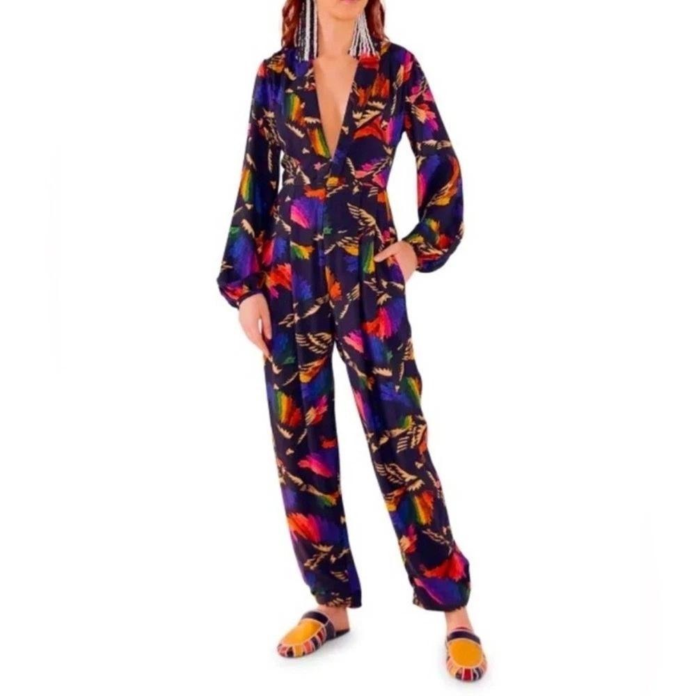 NWT Farm Rio Jumpsuit Feather Print V-Neck Long Sleeve XS Black Multi